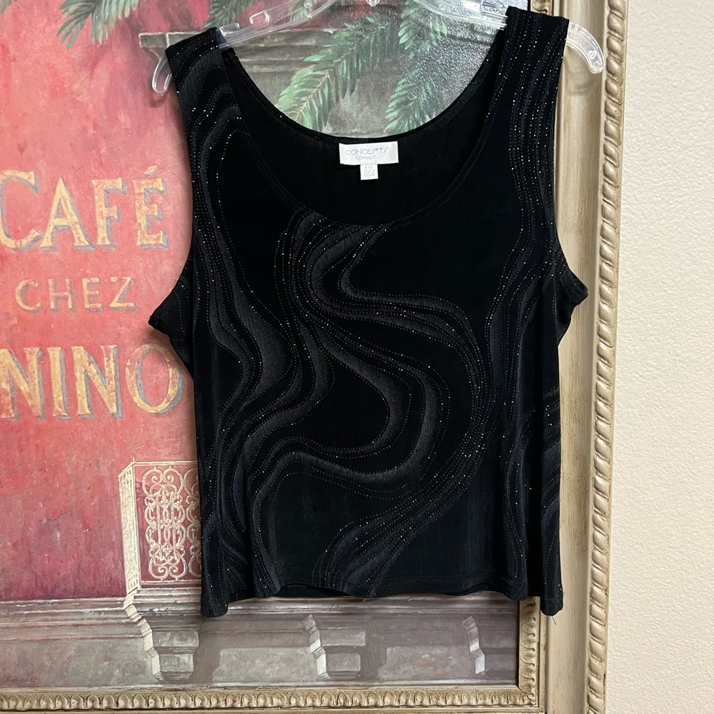 Concepts Conrad C Women's Black Top